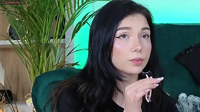 AveryWillow online show from 11/02/25, 07:55