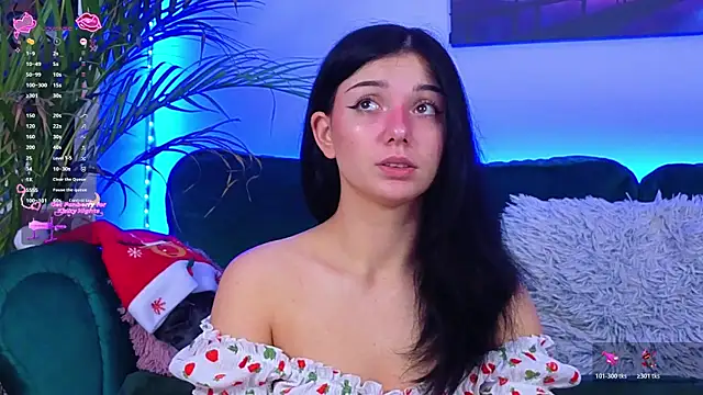 AveryWillow online show from 12/02/25, 06:14