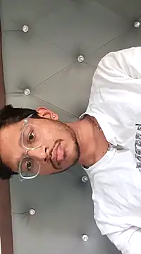 skinnyyyyyyyyy online show from 01/19/25, 07:04