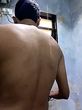 skinnyyyyyyyyy online show from 10/04/25, 04:21