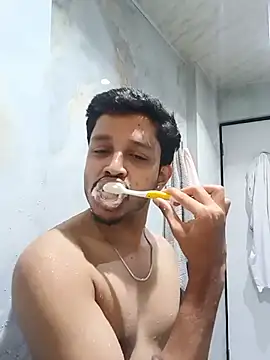 skinnyyyyyyyyy online show from 07/30/26, 03:38