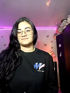 Hanna Kinsley online show from 01/04/25, 03:29