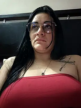 Hanna Kinsley online show from 03/15/25, 04:02