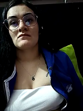 Hanna Kinsley online show from 09/20/25, 04:35