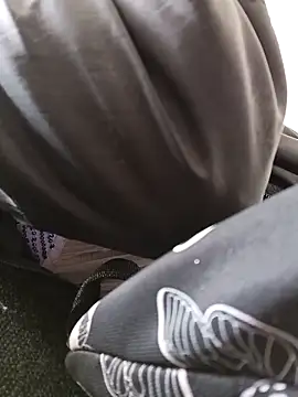 Hanna Kinsley online show from 10/03/25, 05:32