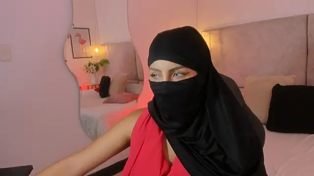 naomiii   online show from 03/09/26, 06:56