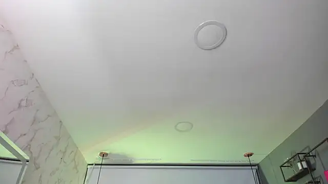 Snapshot of MAGIC_SOFI chatting on 10/16/25, 07:48 MAGIC SOFI online show from 10/16/25, 07:48