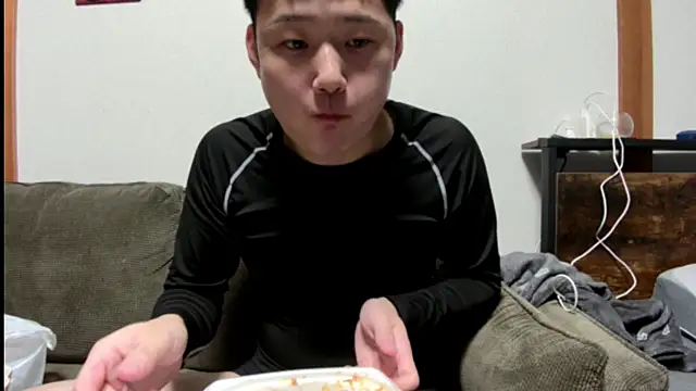 tuki fu online show from 02/11/25, 12:16