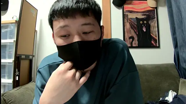 tuki fu online show from 03/02/25, 01:38