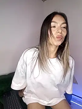 Karolgood3 online show from 09/20/25, 04:35