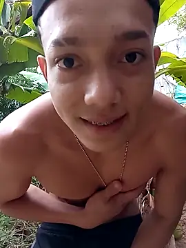 Snapshot of tayson_ chatting on 03/13/25, 11:41 tayson online show from 03/13/25, 11:41