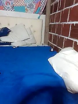 Snapshot of tayson_ chatting on 04/15/26, 07:58 tayson online show from 04/15/26, 07:58