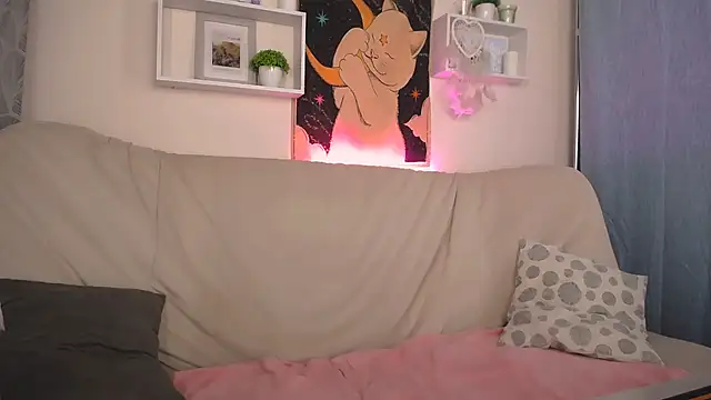 EmmaKeam online show from 01/27/25, 12:05