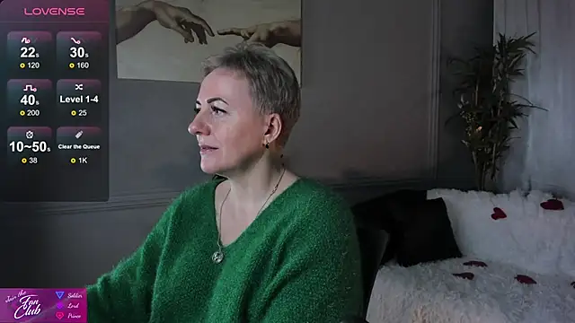 Snapshot of Nika_Smit chatting on 02/14/25, 05:19 Nika Smit online show from 02/14/25, 05:19