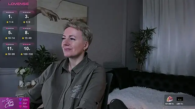 Snapshot of Nika_Smit chatting on 02/21/25, 09:45 Nika Smit online show from 02/21/25, 09:45