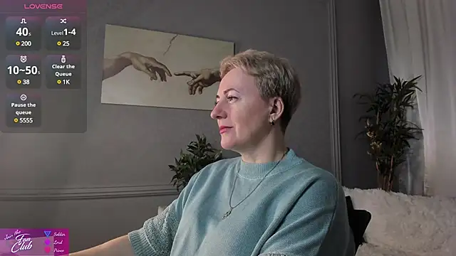 Snapshot of Nika_Smit chatting on 03/23/25, 05:00 Nika Smit online show from 03/23/25, 05:00