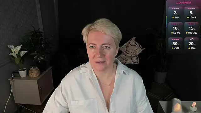 Nika Smit online show from 03/06/26, 09:28