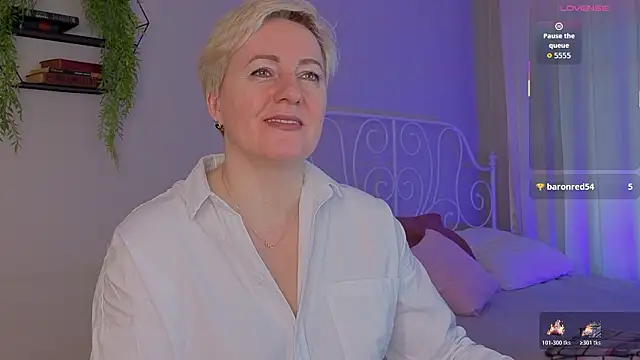 Nika Smit online show from 03/07/26, 05:37