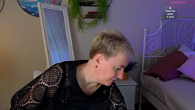 Nika Smit online show from 03/14/26, 05:35