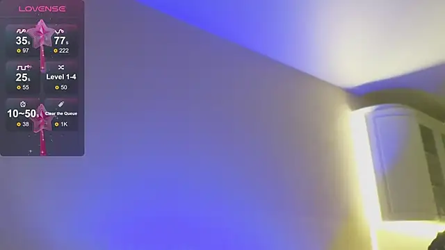 Snapshot of Megan_Kira chatting on 03/21/25, 12:17 Megan Kira online show from 03/21/25, 12:17