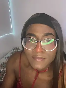 Snapshot of bigcrisblack chatting on 12/24/24, 07:39 bigcrisblack online show from 12/24/24, 07:39