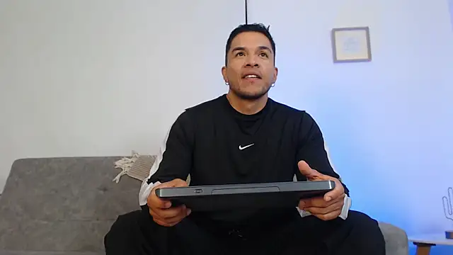 estebandelouis online show from 07/06/26, 11:51