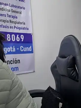 Snapshot of NATHALIA-28_ chatting on 02/05/26, 11:59 NATHALIA-28 online show from 02/05/26, 11:59