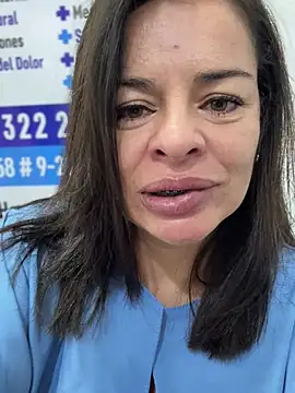 Snapshot of NATHALIA-28_ chatting on 02/17/26, 12:01 NATHALIA-28 online show from 02/17/26, 12:01