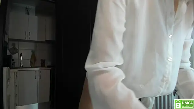 Anahi1993 online show from 10/17/25, 04:15