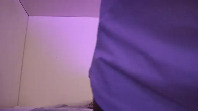 Snapshot of IvyKaelani chatting on 10/20/25, 02:50 IvyKaelani online show from 10/20/25, 02:50