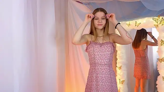 AlisiaSpinnet  online show from 01/24/25, 07:08