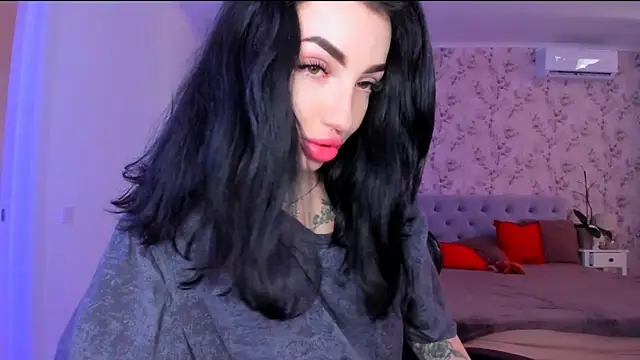 Snapshot of NancyLovee_ chatting on 06/27/26, 12:33 NancyLovee online show from 06/27/26, 12:33