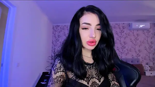 Snapshot of NancyLovee_ chatting on 06/28/26, 01:39 NancyLovee online show from 06/28/26, 01:39