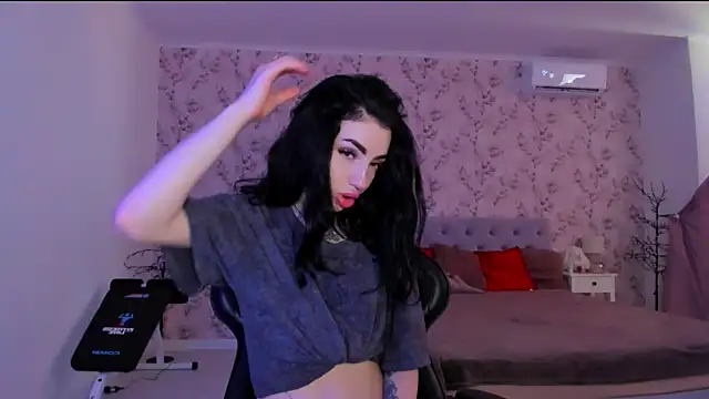 Snapshot of NancyLovee_ chatting on 06/30/26, 11:22 NancyLovee online show from 06/30/26, 11:22
