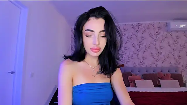 Snapshot of NancyLovee_ chatting on 07/25/26, 02:36 NancyLovee online show from 07/25/26, 02:36