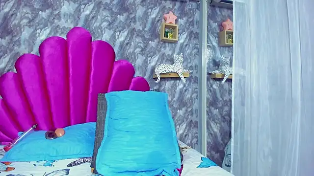 EMMAPARISS online show from 02/04/25, 06:27