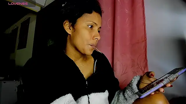 Nenita Hot  online show from 09/17/25, 07:37