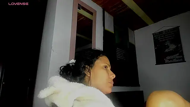 Nenita Hot  online show from 09/30/25, 03:33