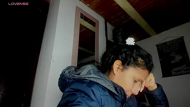 Nenita Hot  online show from 10/07/25, 04:31