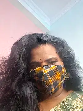 Snapshot of anitha906 chatting on 10/27/25, 04:44 anitha906 online show from 10/27/25, 04:44