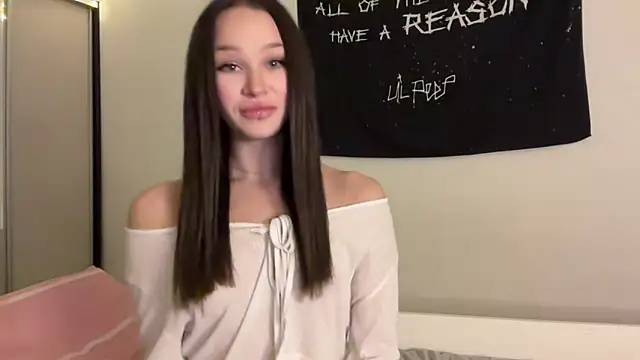 ur molly online show from 11/13/25, 04:50