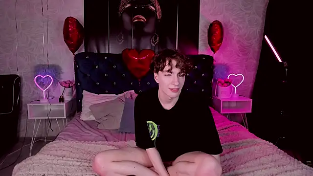 TrevorBenson online show from 02/10/25, 01:14