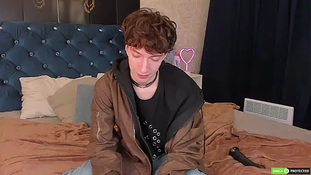 TrevorBenson online show from 09/13/25, 06:18