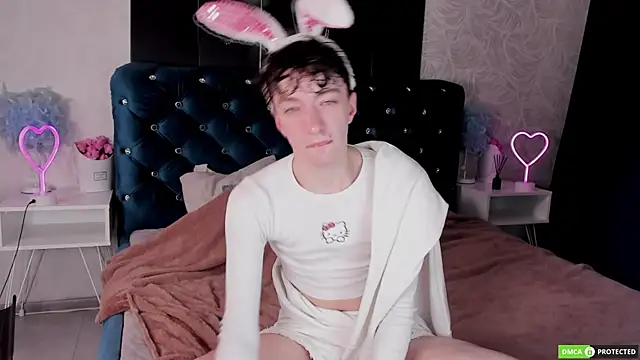 TrevorBenson online show from 09/17/25, 01:46