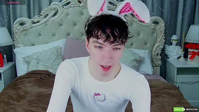 TrevorBenson online show from 09/19/25, 06:08