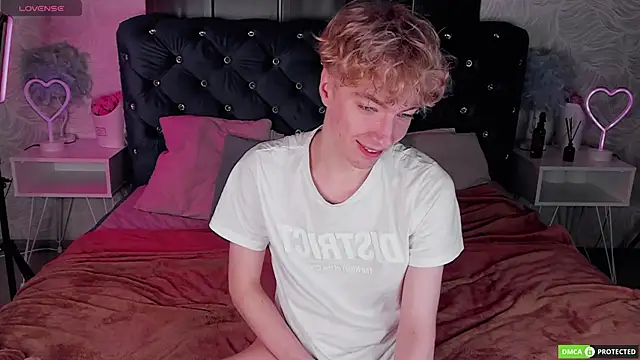 TrevorBenson online show from 10/06/25, 03:26