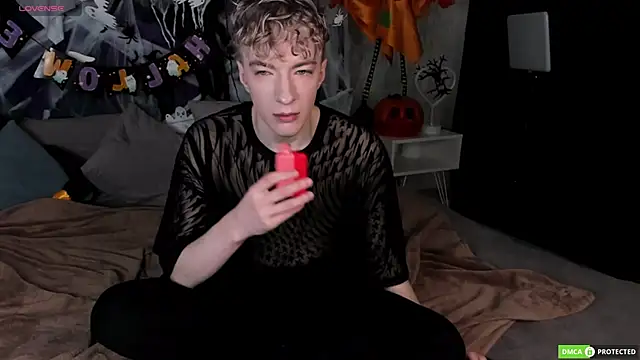 TrevorBenson online show from 11/01/25, 06:15