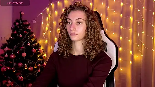 lady curls online show from 12/17/24, 02:12