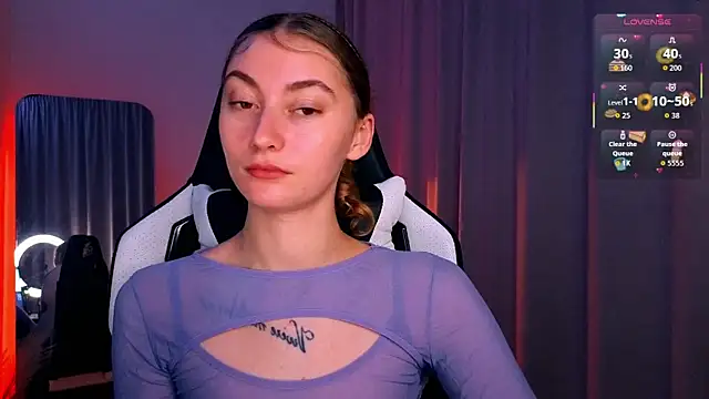 lady curls online show from 10/17/25, 10:12