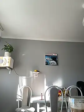 Snapshot of AmiLavs chatting on 09/15/25, 05:18 AmiLavs online show from 09/15/25, 05:18